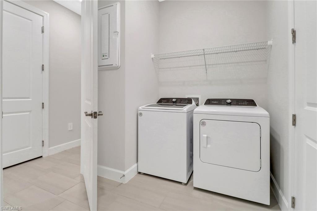 HAMPTON LAKES - Residential Lease