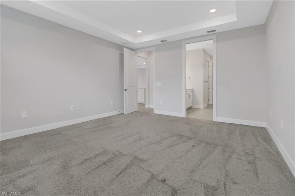 HAMPTON LAKES - Residential Lease