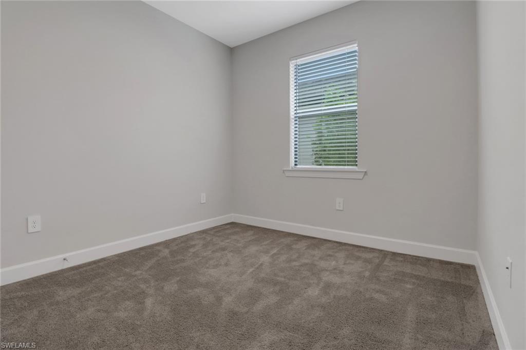 HAMPTON LAKES - Residential Lease