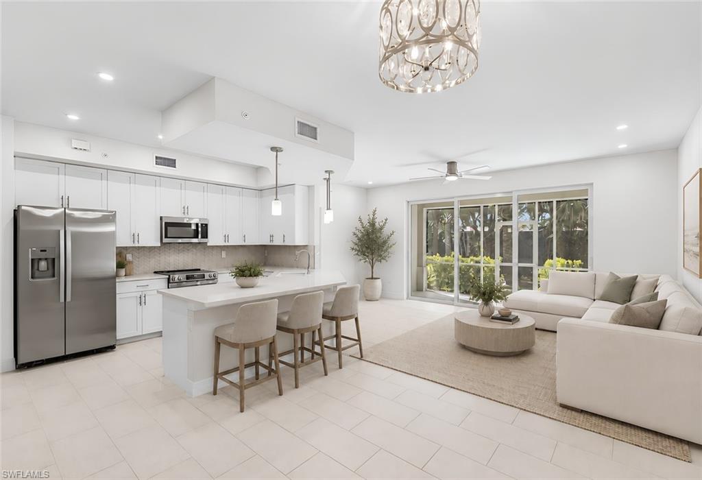 286 Indies DR E 101