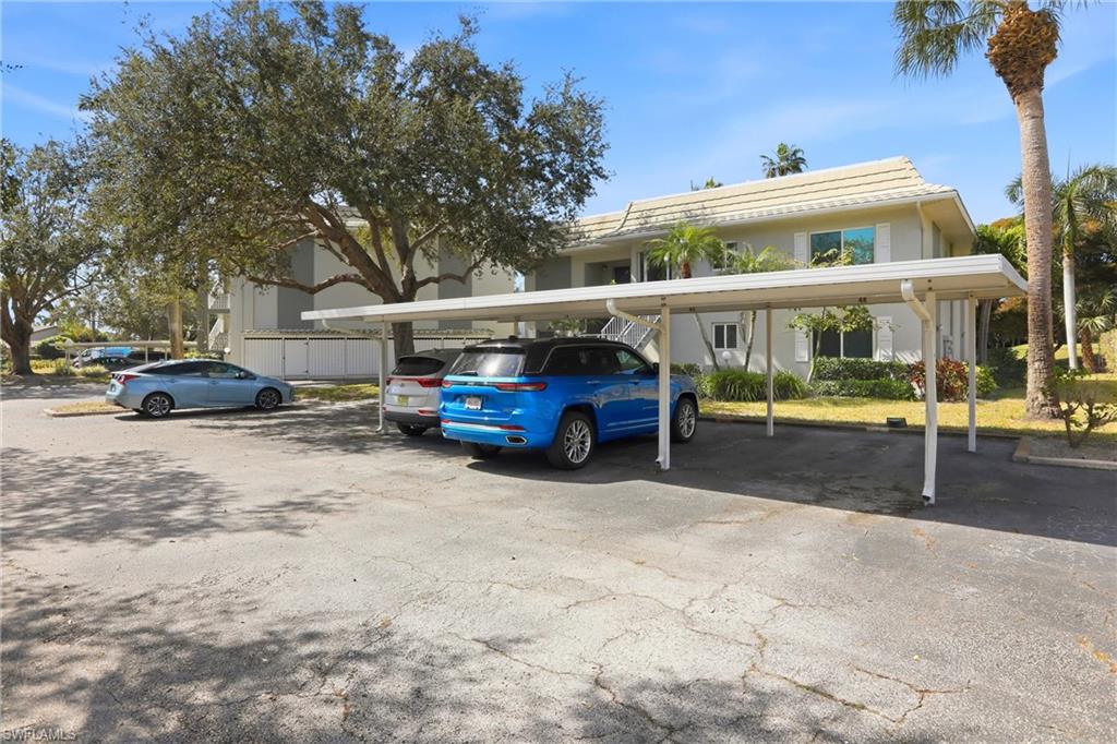 MONTEGO MANOR - Residential