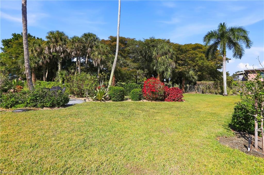 MONTEGO MANOR - Residential