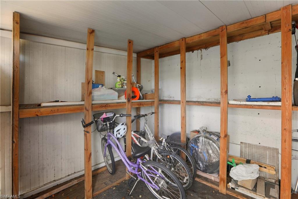 MONTEGO MANOR - Residential