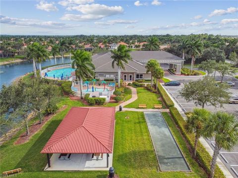 A home in NAPLES