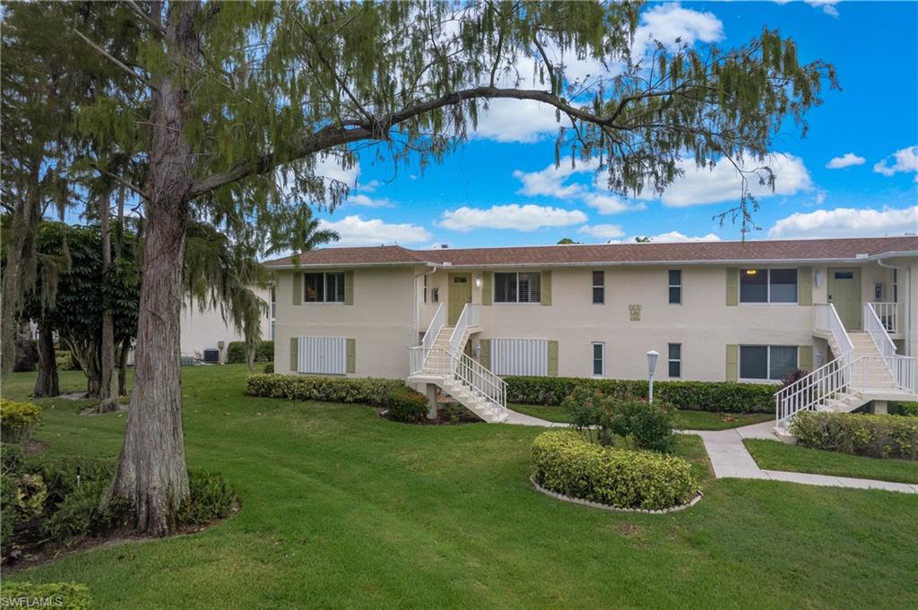 GLADES COUNTRY CLUB - Residential