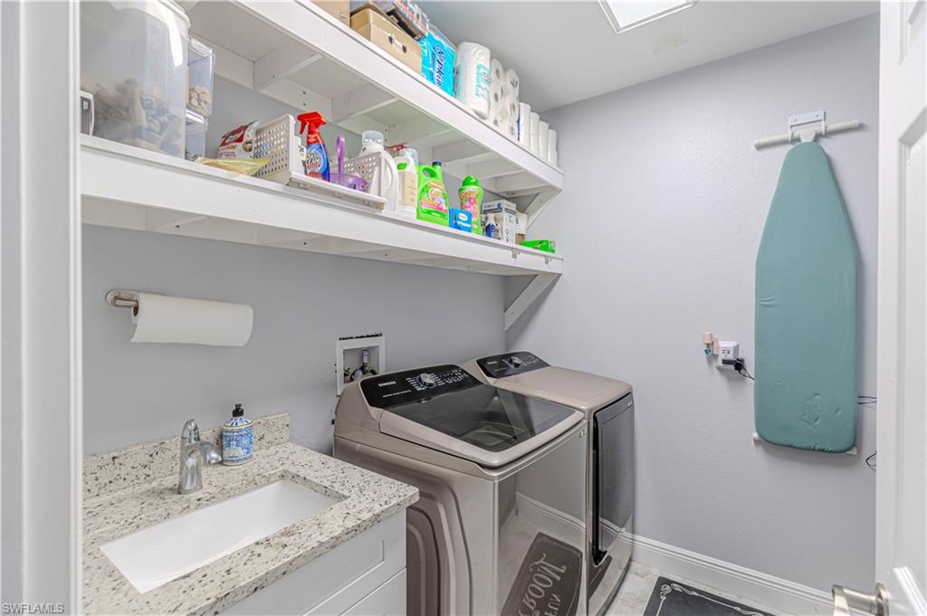 BLACKHAWK - Residential