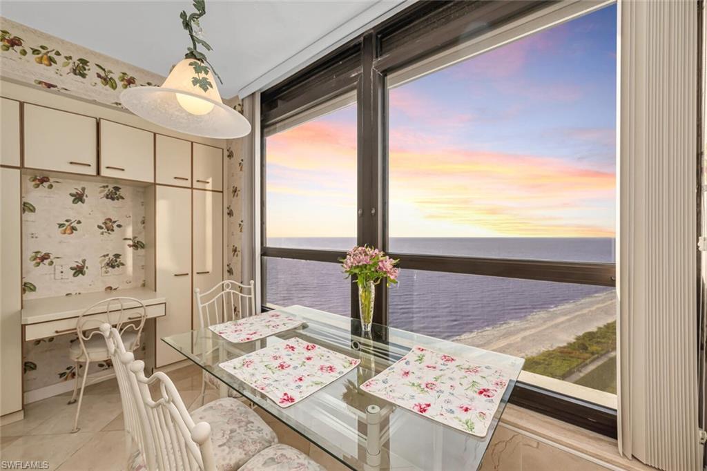 PARK PLAZA - Residential