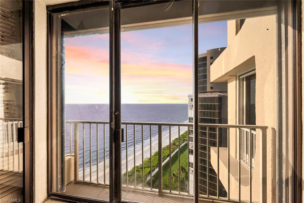 PARK PLAZA - Residential