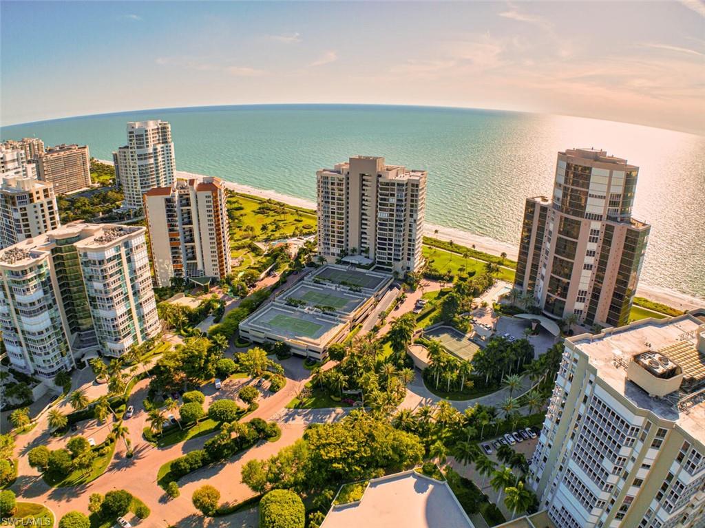 PARK PLAZA - Residential