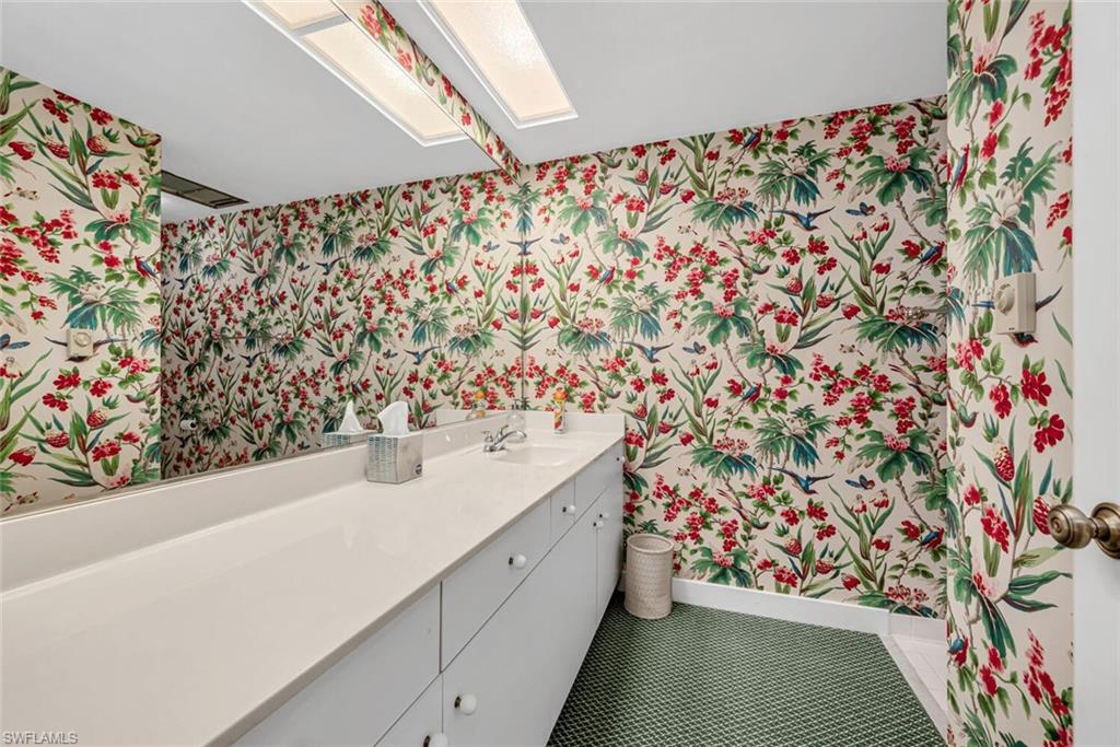 PARK PLAZA - Residential