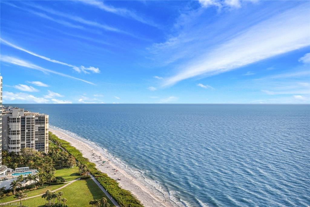 PARK PLAZA - Residential