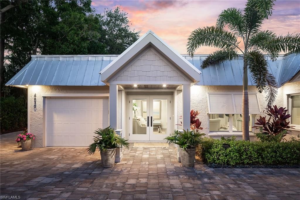 Photo of 4830 West BLVD, NAPLES, FL 34103 (MLS # 225075970)