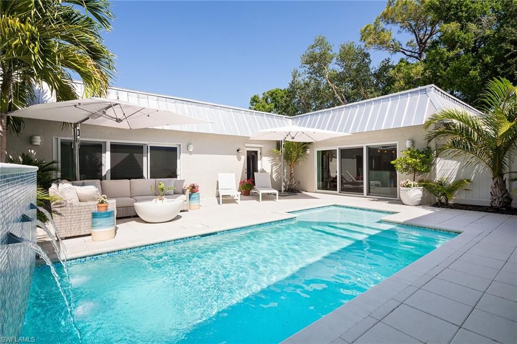 Photo of 4830 West BLVD, NAPLES, FL 34103 (MLS # 225075970)