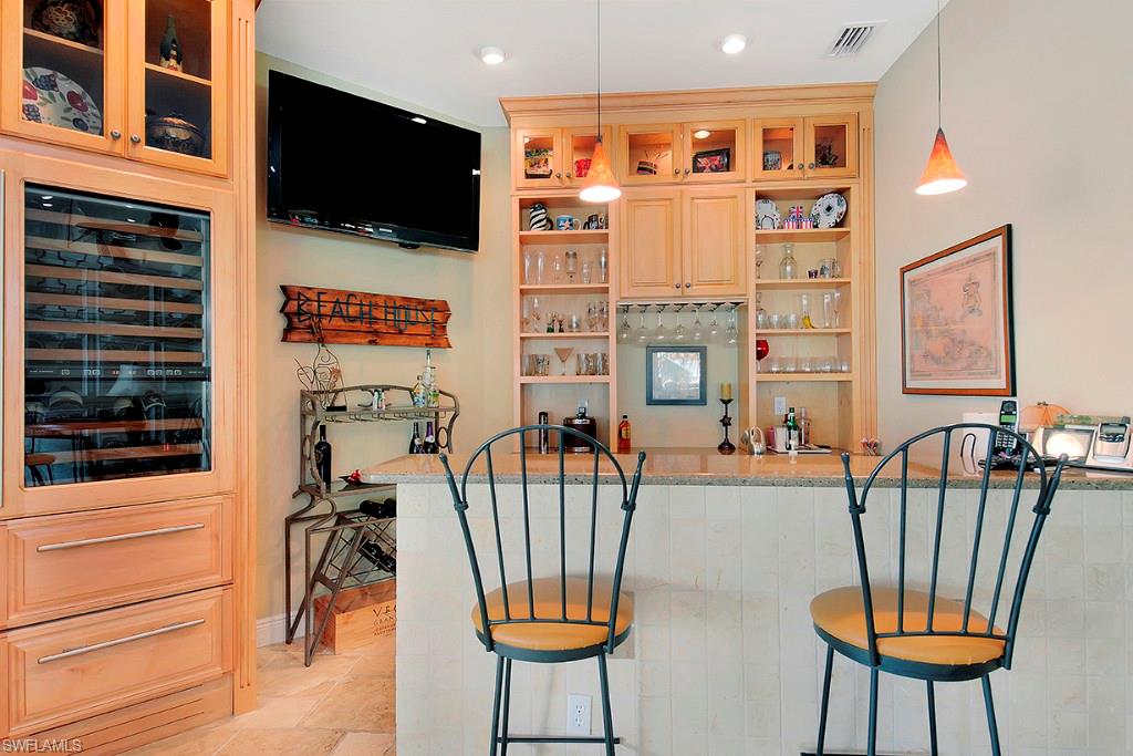 SIESTA ISLES - Residential