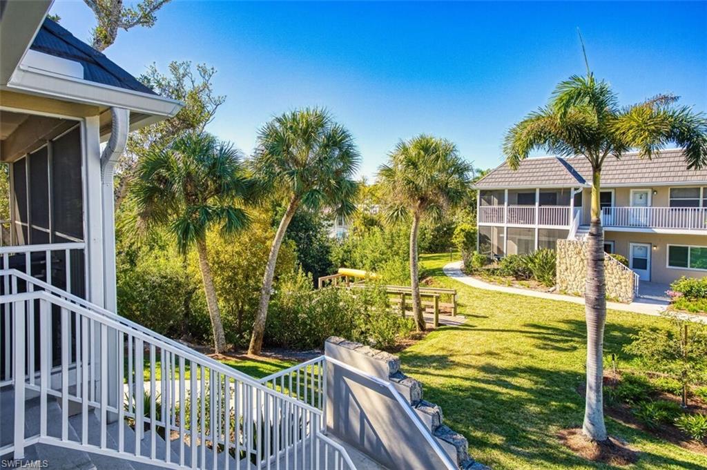 CAPTAINS WALK - Residential