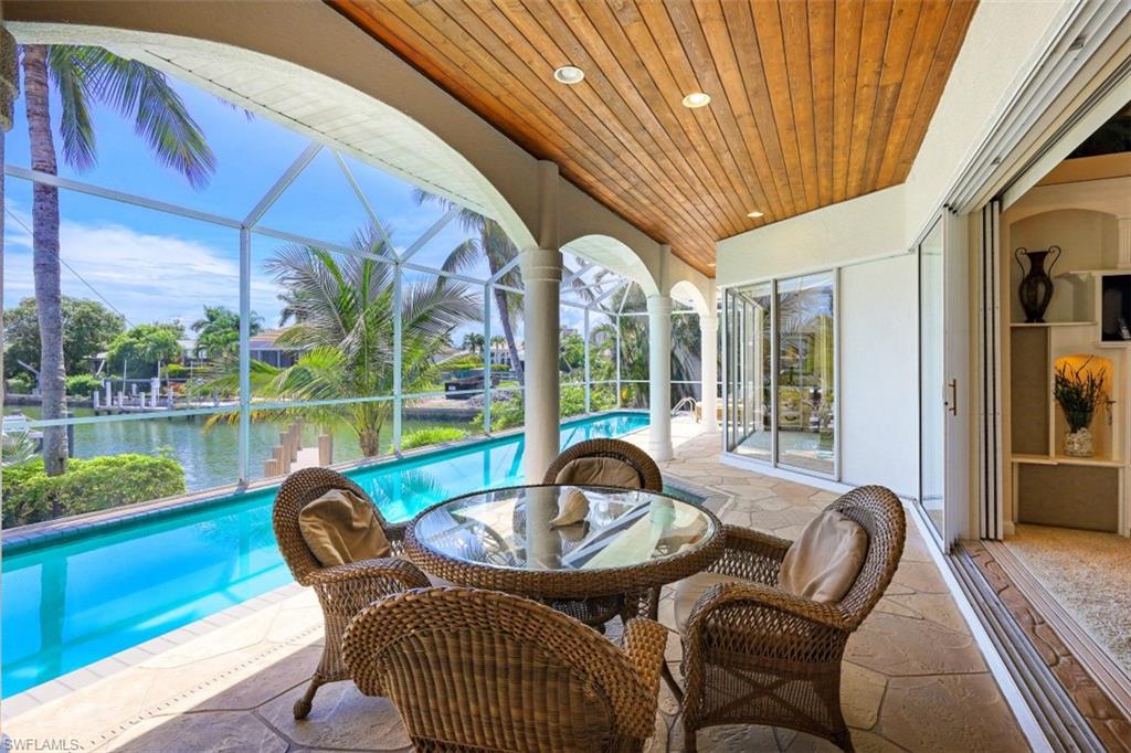 MARCO BEACH - Residential