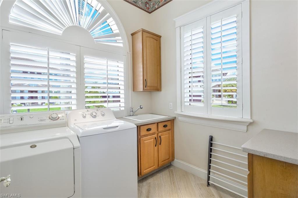 MARCO BEACH - Residential