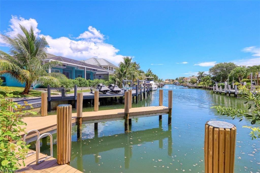 MARCO BEACH - Residential