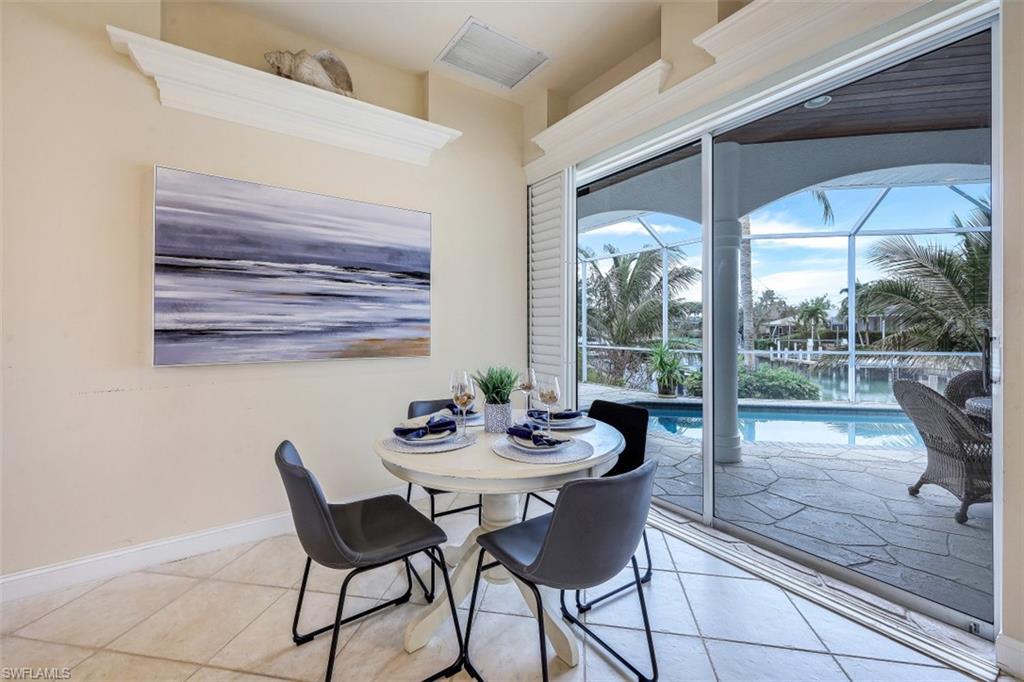 MARCO BEACH - Residential