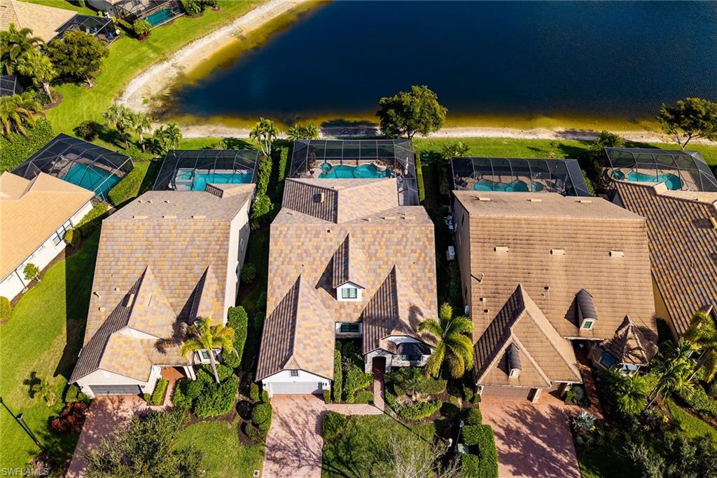 WINDING CYPRESS - Residential