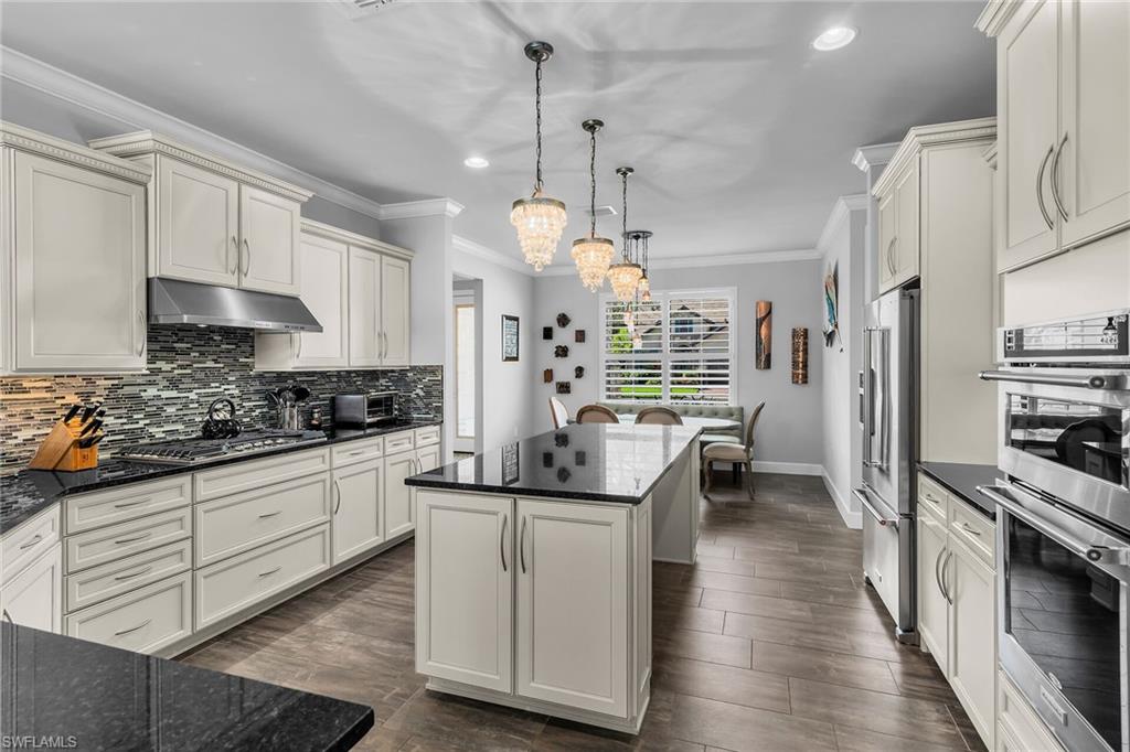 WINDING CYPRESS - Residential