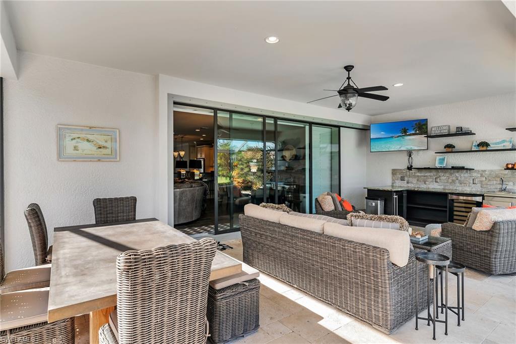 WINDING CYPRESS - Residential