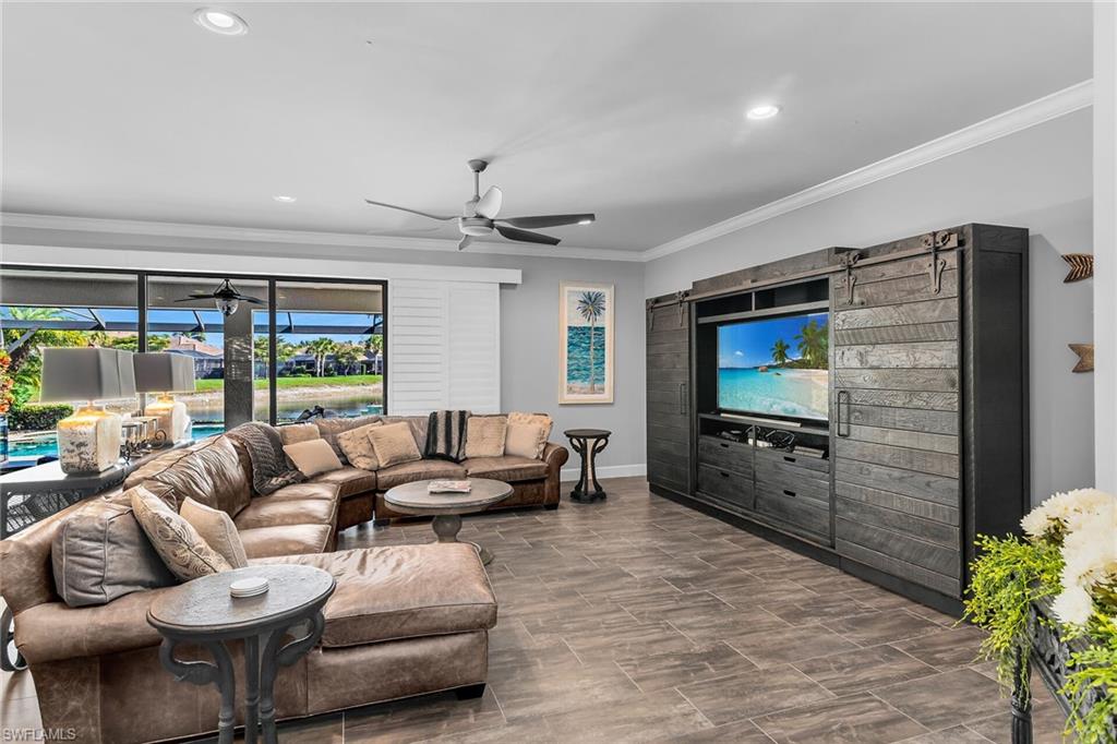 WINDING CYPRESS - Residential