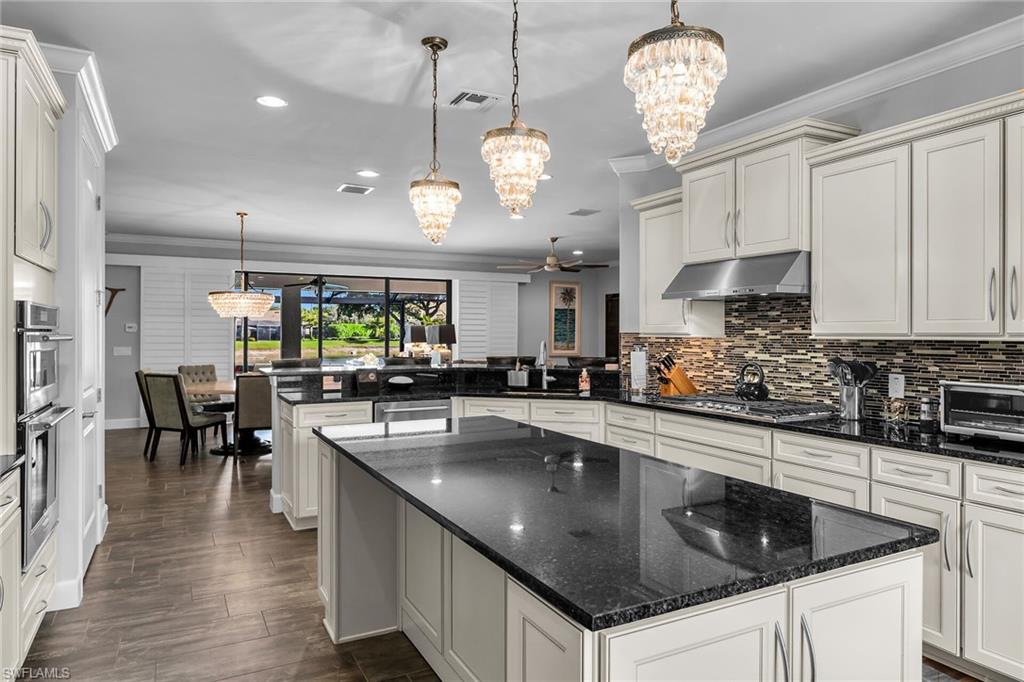 WINDING CYPRESS - Residential