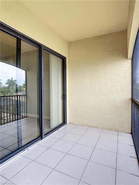 TUSCANY VILLAS - Residential