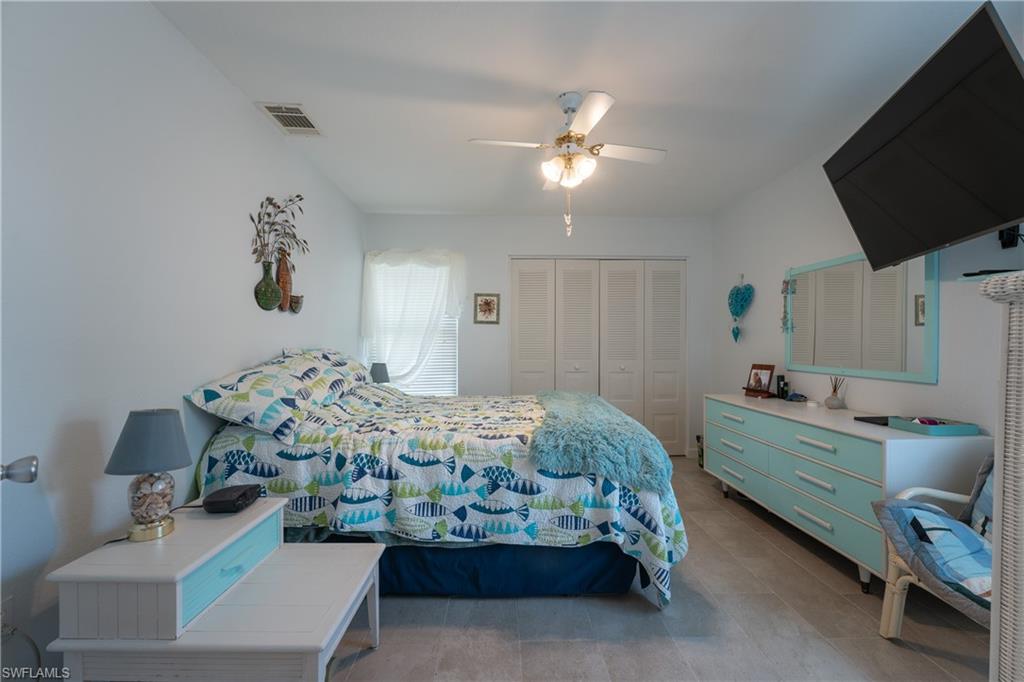 COUNTRY VILLAGE - Residential