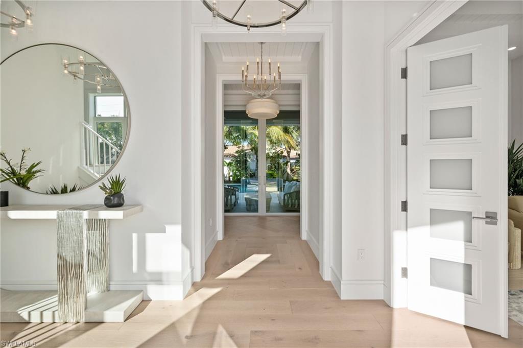 MOORINGS - Residential