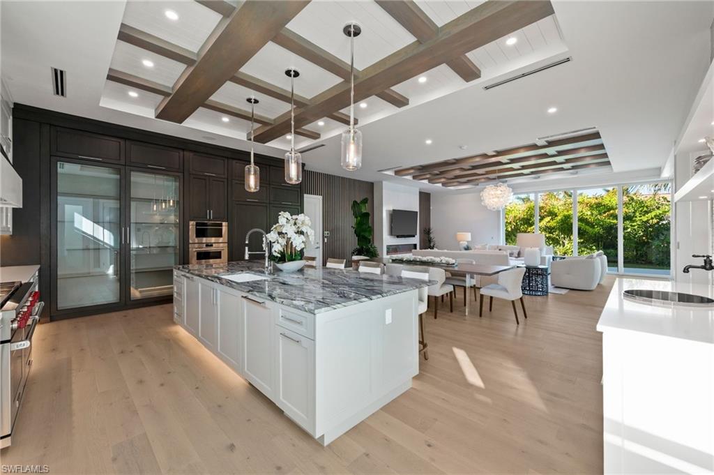 MOORINGS - Residential