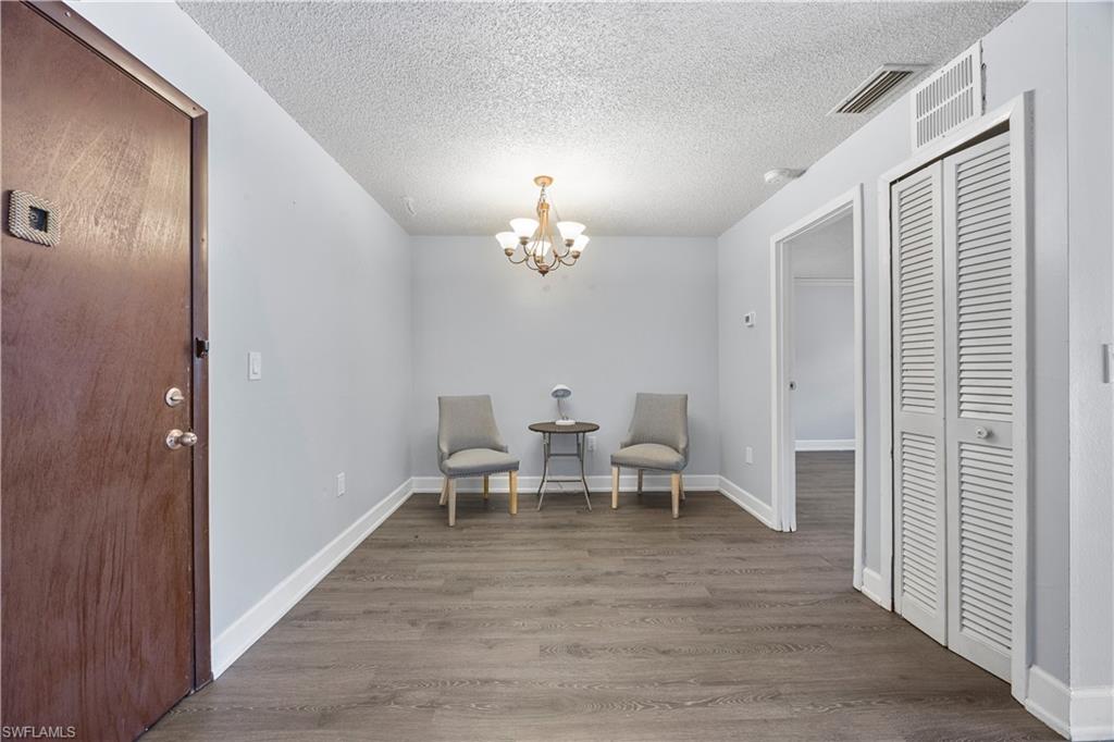 WINDSOR WEST - Residential