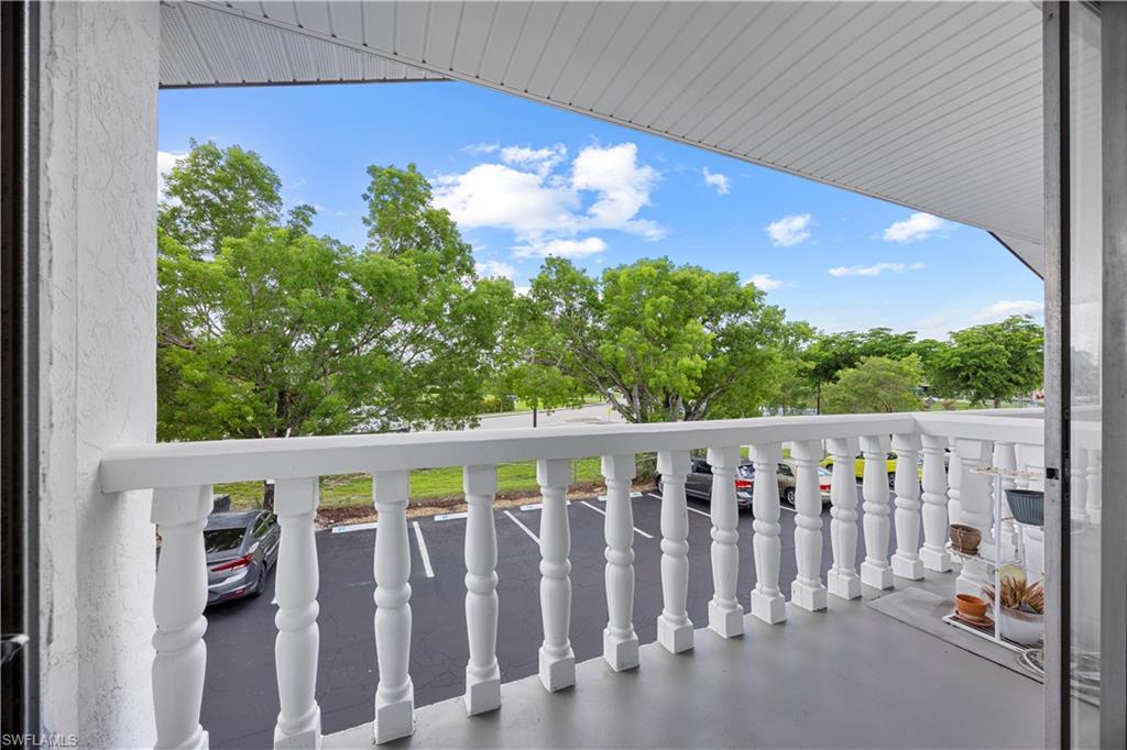 WINDSOR WEST - Residential