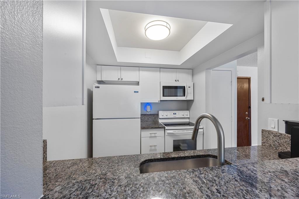 WINDSOR WEST - Residential