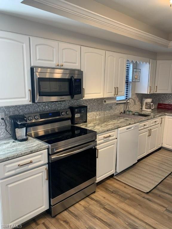 SUNSET ROYALE - Residential Lease