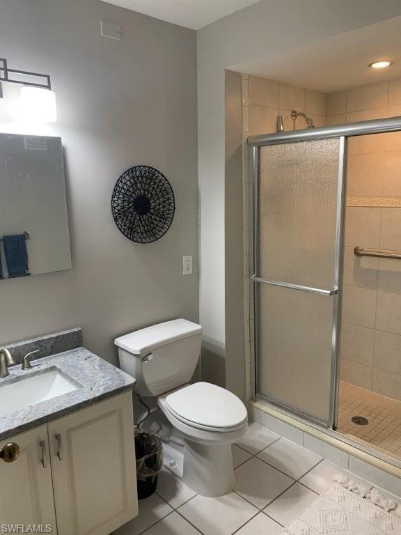 SUNSET ROYALE - Residential Lease