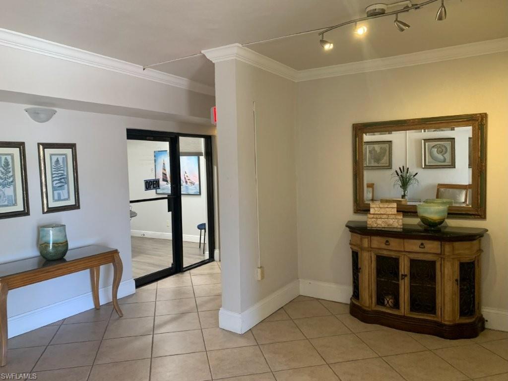 SUNSET ROYALE - Residential Lease