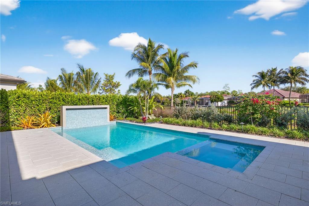 LUCARNO - Residential