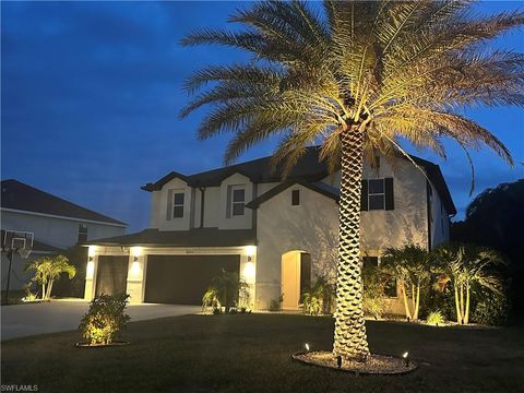 8190 Fountain Mist BLVD LEHIGH ACRES FL 33972
