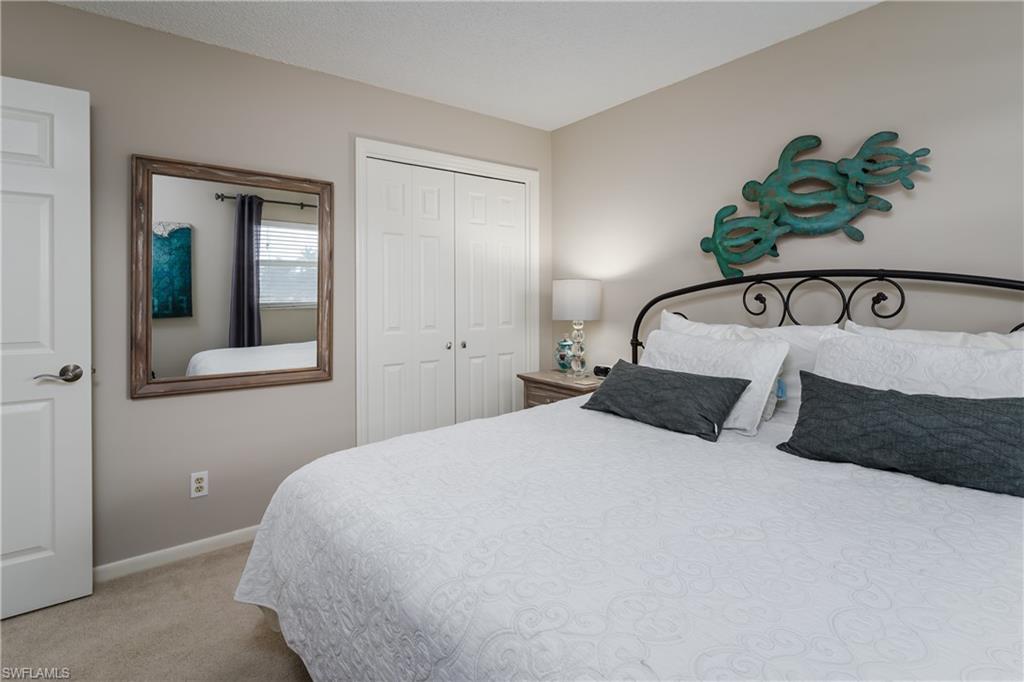 PELICAN POINT - Residential