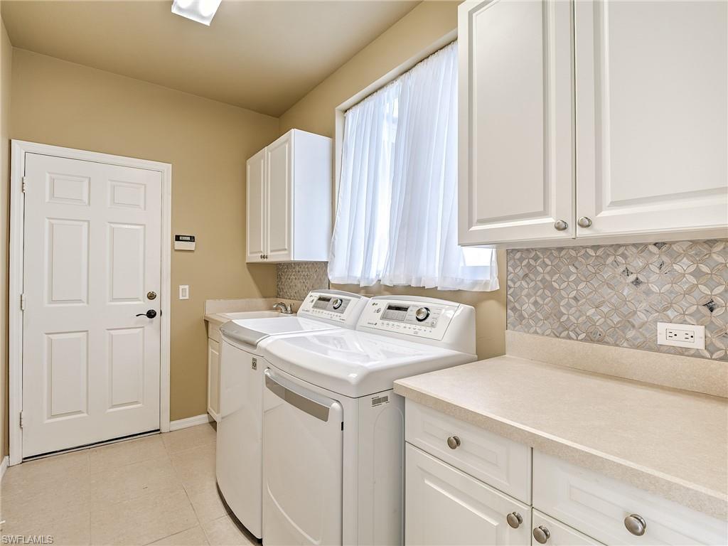 SPANISH WELLS - Residential