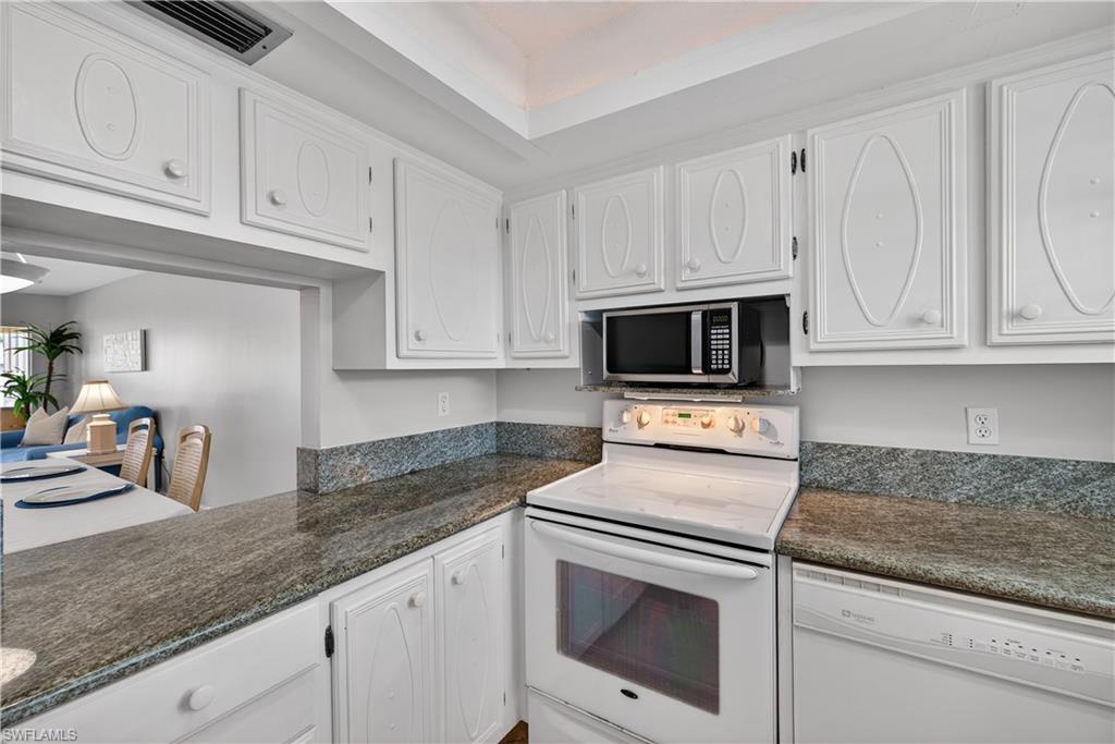 RIVIERA GOLF ESTATES - Residential