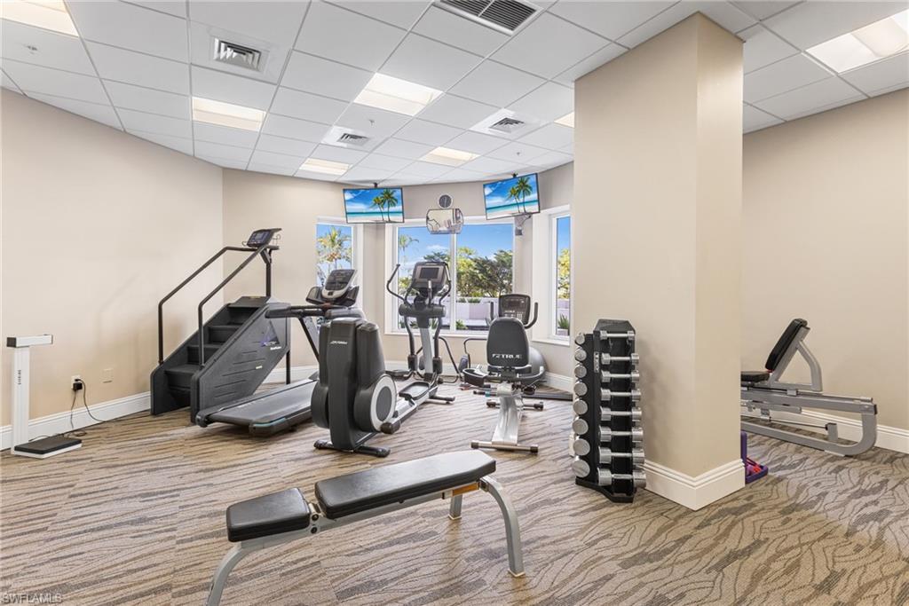 THE PARAMOUNT - Residential