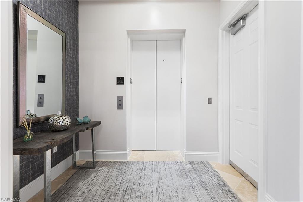 THE PARAMOUNT - Residential