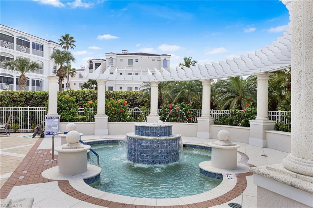 THE PARAMOUNT - Residential