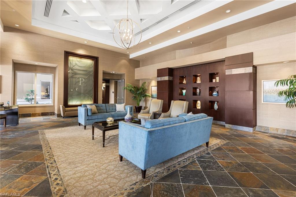 THE PARAMOUNT - Residential