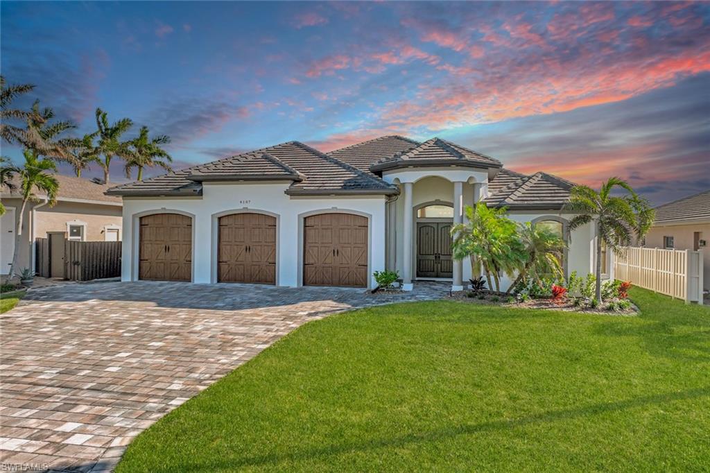 CAPE CORAL - Residential
