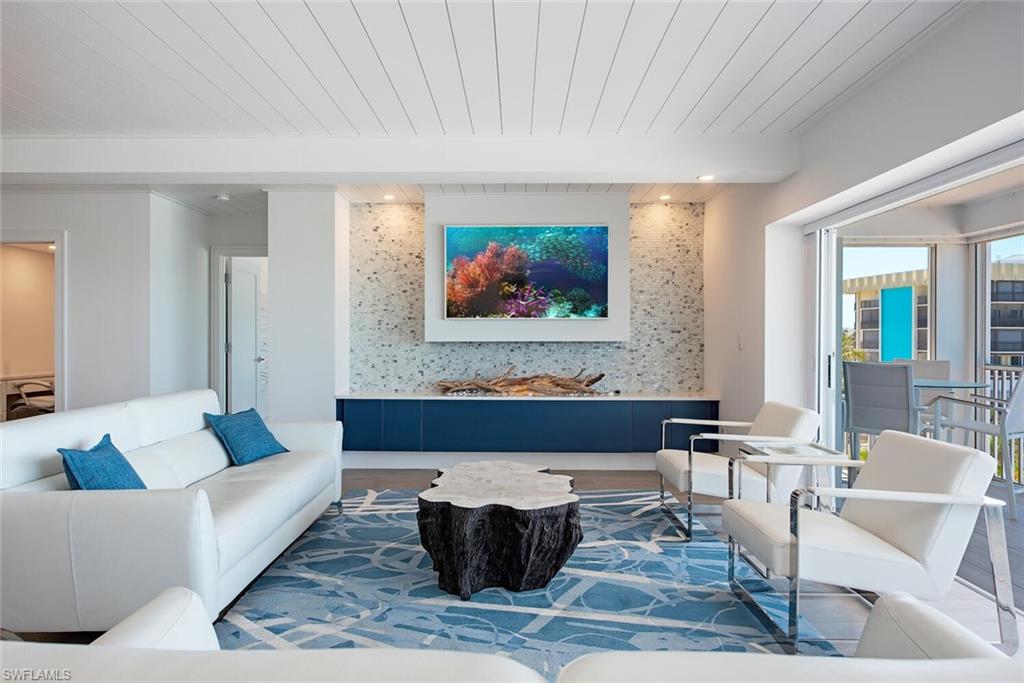 REGENCY TOWERS - Residential