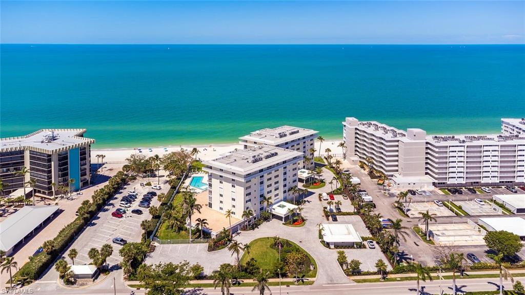 REGENCY TOWERS - Residential